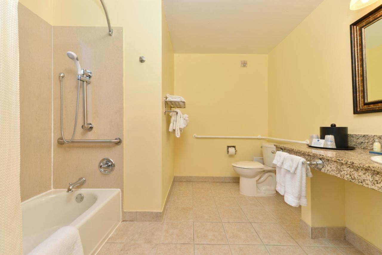 St Charles Inn, Superior Hotel New Orleans Bagian luar foto