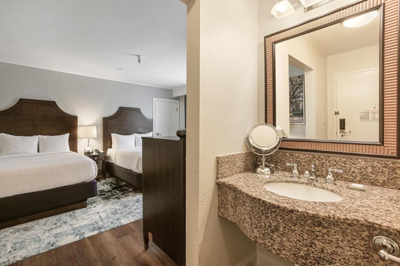 St Charles Inn, Superior Hotel New Orleans Bagian luar foto